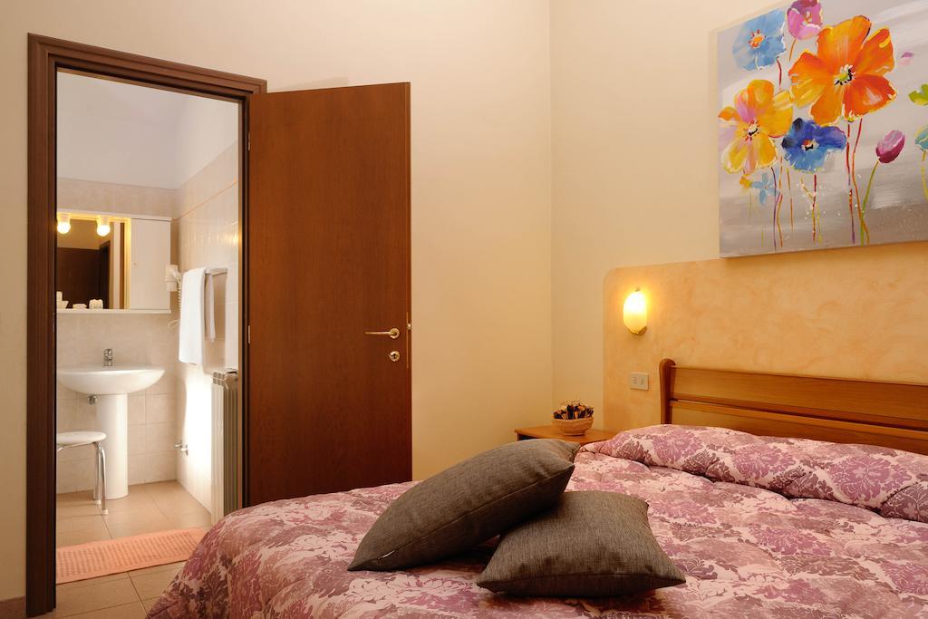 Le Rondini Hotel ริคคอ เดล โกลโฟ ดิ สเปเซีย ห้อง รูปภาพ